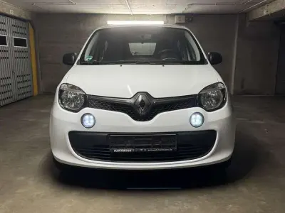 Używany Renault Twingo Life 71 KM (52 kW) 2018 Biały Hatchback
