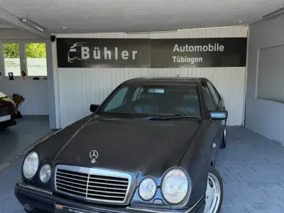Brugt Mercedes E55 AMG AMG 354 HK (260 kW) 1997 Sort Sedan