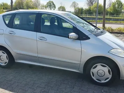 Gebraucht Mercedes A150 95 PS (69 kW) 2008 Silber Limousine