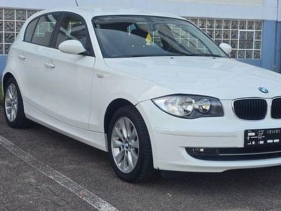 Usata BMW 116 Advantage 122 CV (89 kW) 2009 Bianco Utilitaria