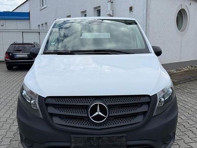 Usado Mercedes Vito 163 HP (119 kW) 2017 Branco Van