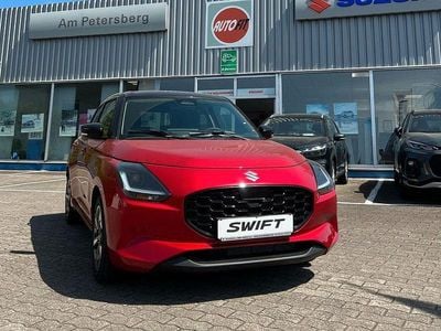 Nuova Suzuki Swift Comfort+ 83 CV (61 kW) 2026 Rosso Utilitaria