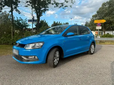 Gebraucht VW Polo Comfortline 75 PS (55 kW) 2015 Blau Kleinwagen
