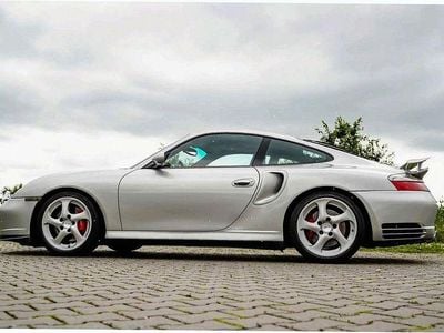 Silber Gebraucht 2001 Porsche 996 Turbo Coupé | 22.000 €