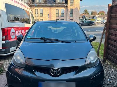 Usata Toyota Aygo 68 CV (50 kW) 2009 Nero Utilitaria