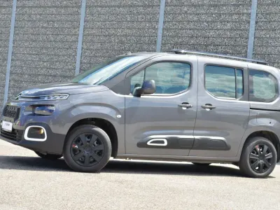 Gebraucht Citroën Berlingo Feel 110 PS (80 kW) 2019 Grau Van / Kleinbus