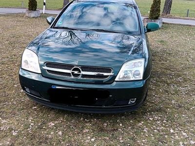 Usado Opel Vectra 155 HP (114 kW) 2004 Verde Sedan