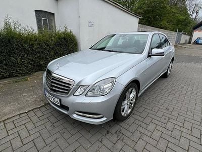 Gebraucht Mercedes E220 170 PS (125 kW) 2011 Grau Limousine