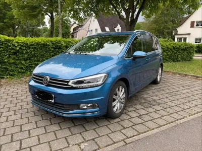 Gebraucht VW Touran Highline 179 PS (131 kW) 2017 Blau Van / Kleinbus