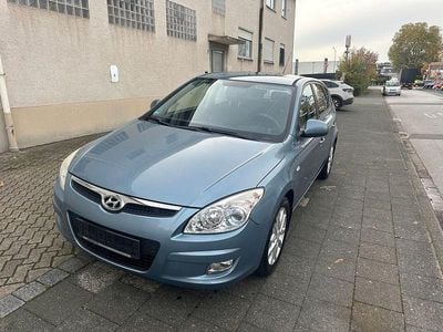 Blau Gebraucht 2009 Hyundai i30 Classic Limousine | 1.999 € (Fairer Preis)