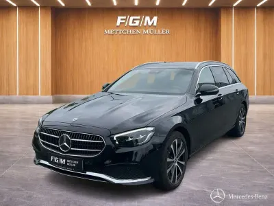 Gebraucht Mercedes E300 320 PS (235 kW) 2022 Schwarz uni Kombi