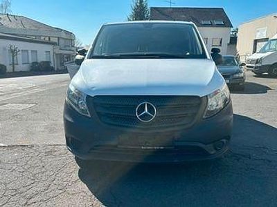 Gebraucht Mercedes Vito 114 PS (83 kW) 2015 Weiß Van