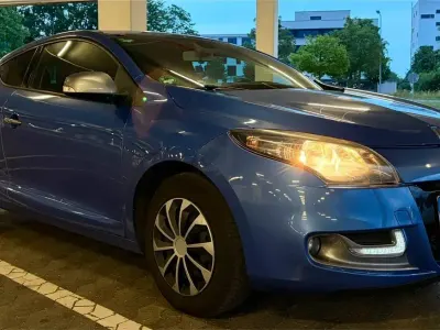 Gebraucht Renault Mégane GT Line GT-Line 131 PS (96 kW) 2013 Blau Coupé