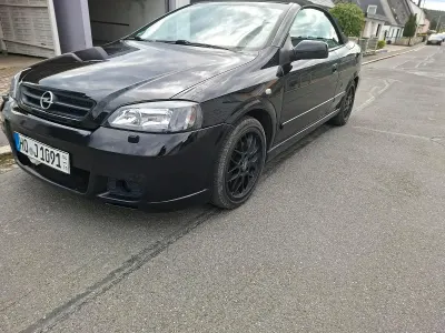 Gebraucht Opel Astra Cabriolet 125 PS (91 kW) 2001 Schwarz Cabrio