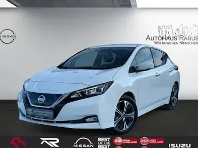 Gebraucht Nissan Leaf N-Connecta 110 kW (150 PS) 2022 Weiß arctic solid white Kleinwagen