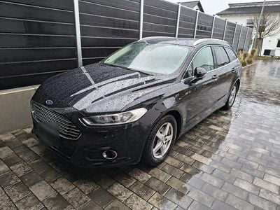 Gebraucht Ford Mondeo Titanium 160 PS (117 kW) 2017 Schwarz Kombi
