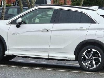 Weiß Gebraucht 2022 Mitsubishi Eclipse Cross Select SUV | 17.900 € (Guter Preis)