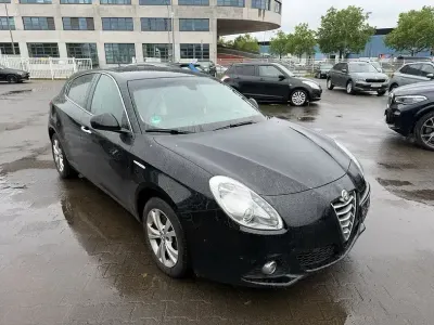 Occasion Alfa Romeo Giulietta Turismo 120 ch (88 kW) 2015 Noir Citadine