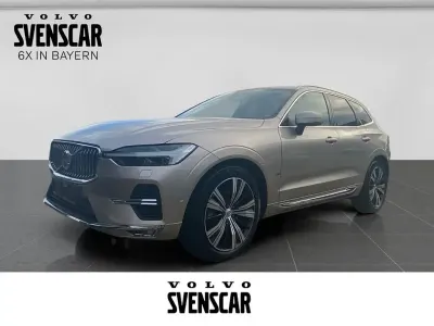 Gebraucht Volvo XC60 Ultimate 235 PS (172 kW) 2022 Silber SUV