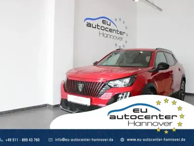 Gebraucht Peugeot 2008 Allure 131 PS (96 kW) 2024 Rot SUV