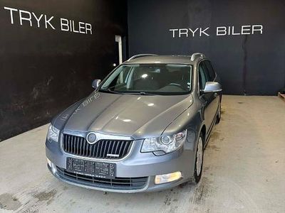 Gebraucht Skoda Superb Comfort 105 PS (77 kW) 2012 Silber Kombi