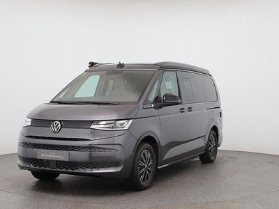 Neu VW California Beach 150 PS (110 kW) 2025 Grau Van