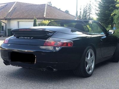 Porsche 911 Carrera 4 Cabriolet