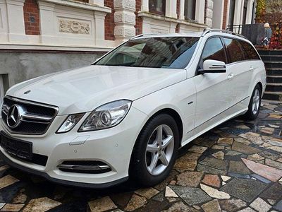 Mercedes E200