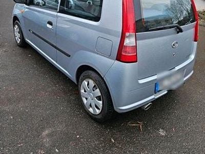 Silber Gebraucht 2004 Daihatsu Cuore Kleinwagen | 450 € (Guter Preis)
