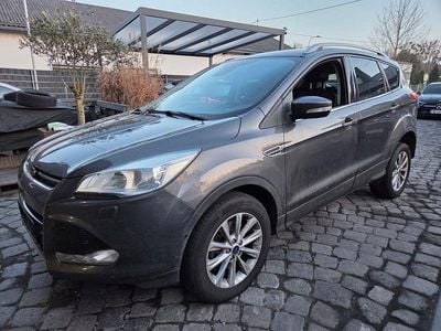 Usata Ford Kuga Titanium 150 CV (110 kW) 2015 Grigio SUV