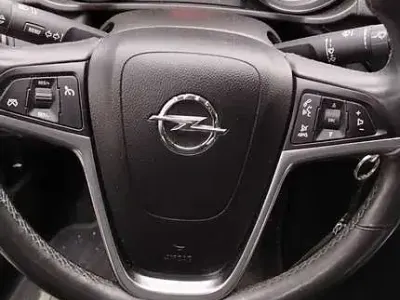 Gebraucht Opel Insignia Edition 160 PS (117 kW) 2012 Limousine