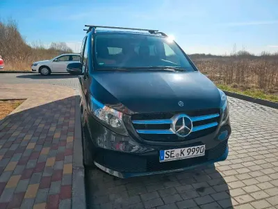 Usata Mercedes V220 Sport 163 CV (119 kW) 2021 Andere farben Monovolume