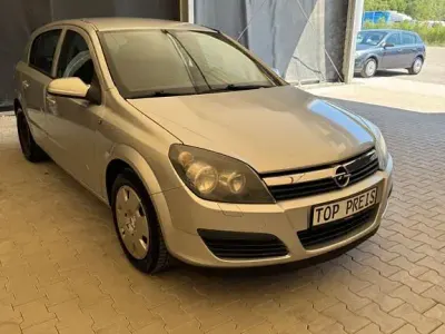 Gebraucht Opel Astra Edition 105 PS (77 kW) 2006 Silber Limousine