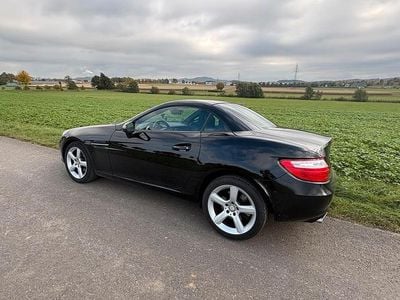 Gebraucht Mercedes SLK200 135 PS (99 kW) 2015 Schwarz Cabrio