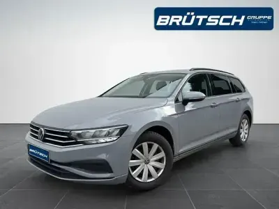 Gebraucht VW Passat Conceptline 150 PS (110 kW) 2023 Mondsteingrau Kombi