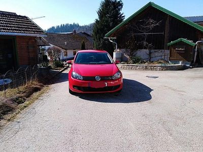 Gebraucht VW Golf VI Comfortline 122 PS (89 kW) 2009 Rot Kleinwagen