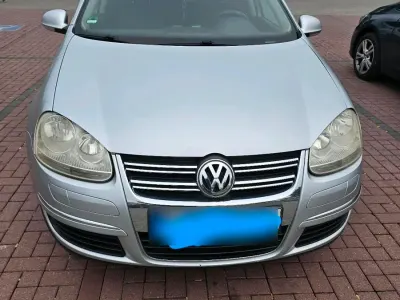 Gebraucht VW Jetta 102 PS (75 kW) 2006 Silber Limousine