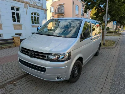 Gebraucht VW Multivan Startline 140 PS (102 kW) 2011 Andere farben Van / Kleinbus