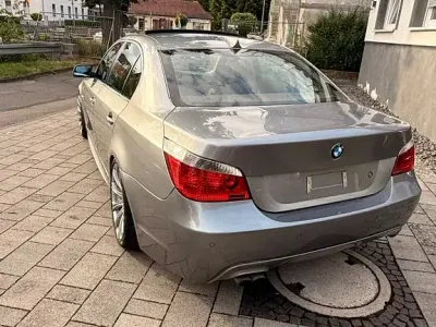 Gebraucht BMW 530 Performance 300 PS (220 kW) 2007 Grau Limousine