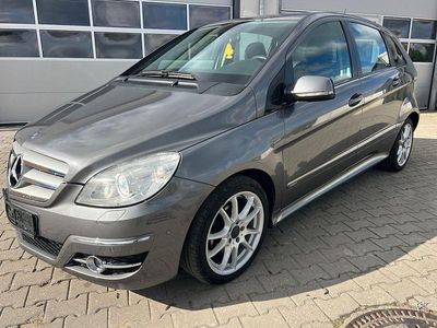 Mercedes B200