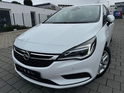 Gebraucht Opel Astra Edition 110 PS (80 kW) 2018 Weiß Limousine