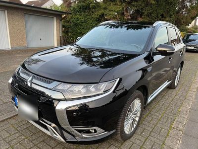 Mitsubishi Outlander P-HEV