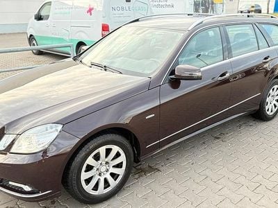 Mercedes E200