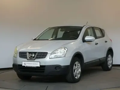 Gebraucht Nissan Qashqai Acenta 141 PS (103 kW) 2010 Weiß SUV