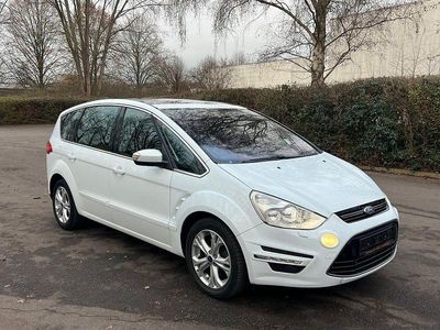 Weiß Gebraucht 2014 Ford S-MAX Titanium Van / Kleinbus | 7.900 € (Fairer Preis)
