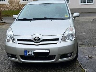 Gebraucht Toyota Corolla Verso 136 PS (100 kW) 2007 Silber Van / Kleinbus
