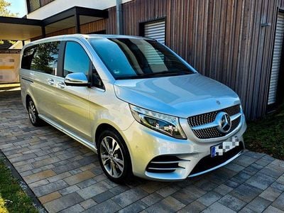 Usata Mercedes V300 Avantgarde Edition 239 CV (175 kW) 2020 Argento Monovolume