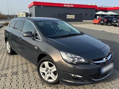 Gebraucht Opel Astra Eco 136 PS (100 kW) 2014 Grau Kombi
