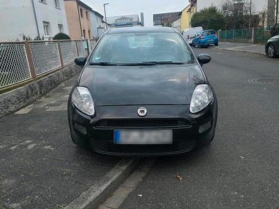 Gebraucht Fiat Punto 69 PS (50 kW) 2012 Schwarz Kleinwagen