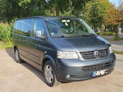 Grau Gebraucht 2009 VW Multivan Comfortline Van | 14.900 €